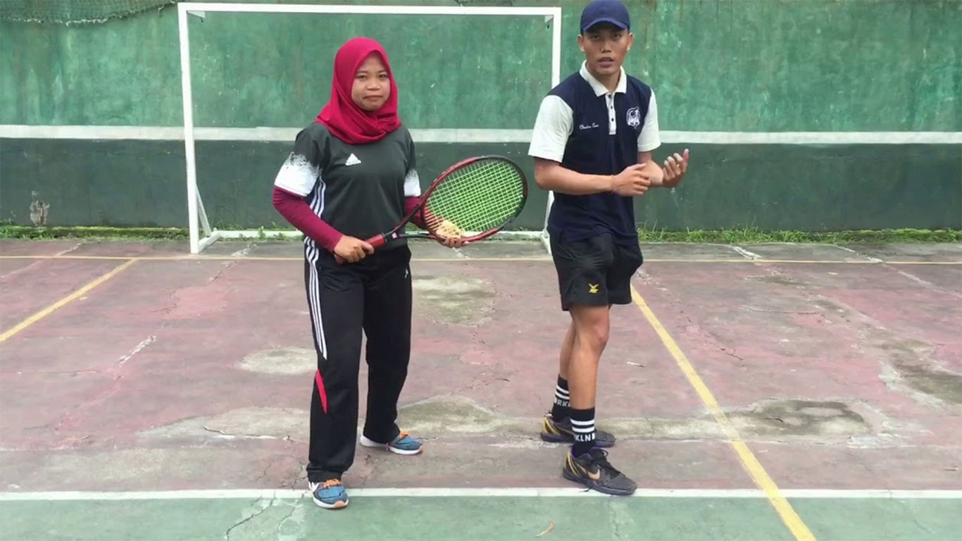 Teknik Dasar Tenis Lapangan