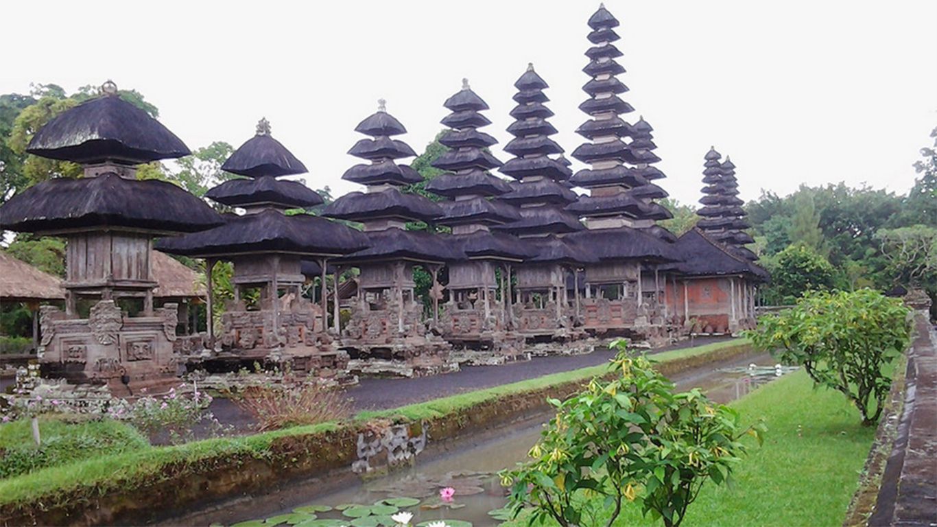 Taman Ayun Temple