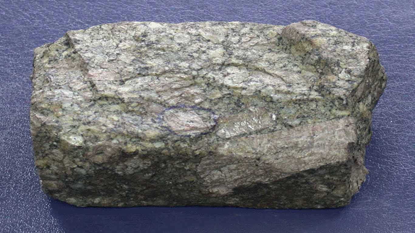 contoh batu beku granit