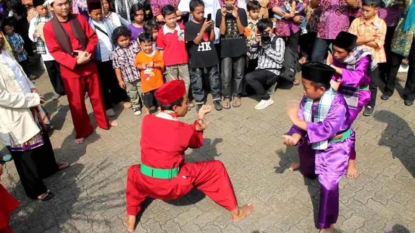 Teks Puisi Rakyat Pantun