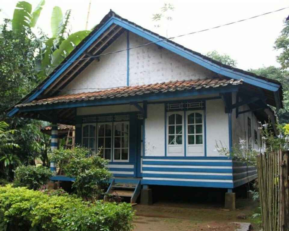 rumah adat badak heuay