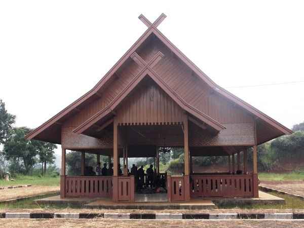 rumah adat julang ngapak