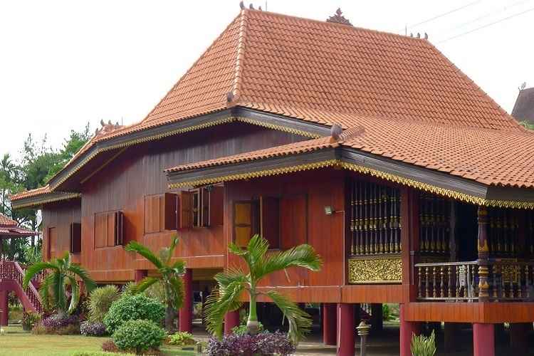 rumah adat limas