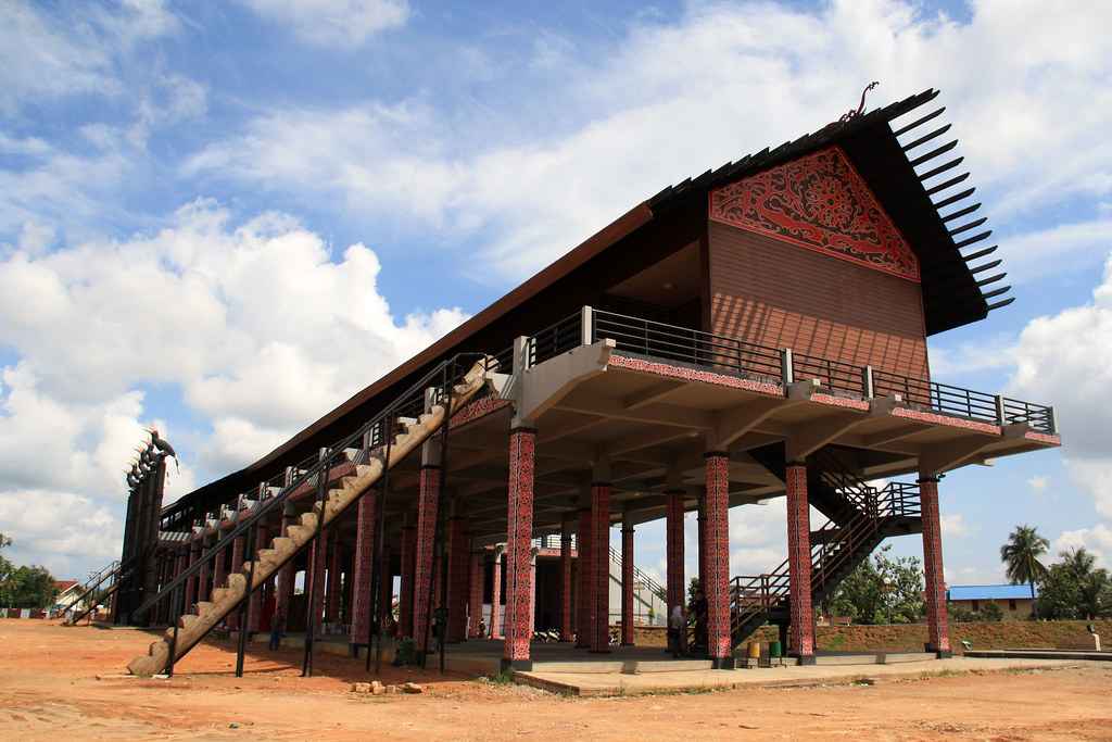 Daftar Rumah Adat Kalimantan Barat