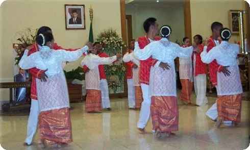 Kebaya Dansa