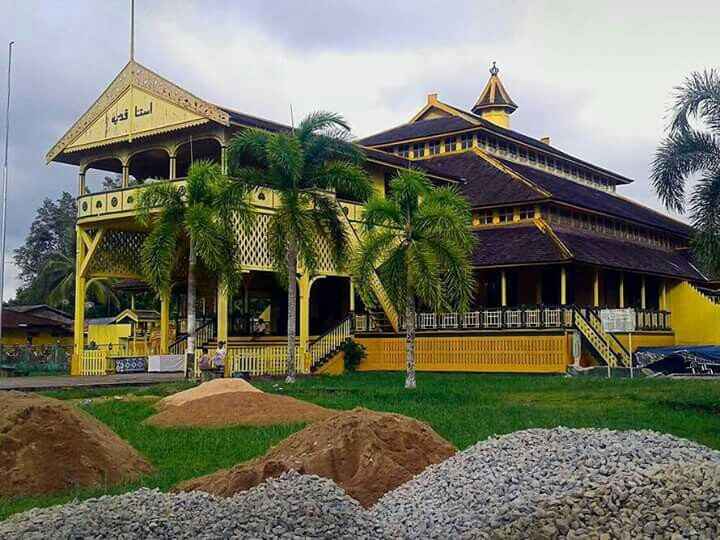 Rumah Adat Melayu