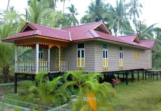 Rumah Adat Melayu Atap Limas Potong