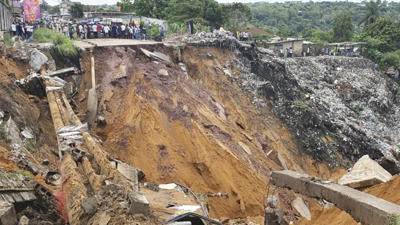 Tanah Longsor di Desa Jayawarta