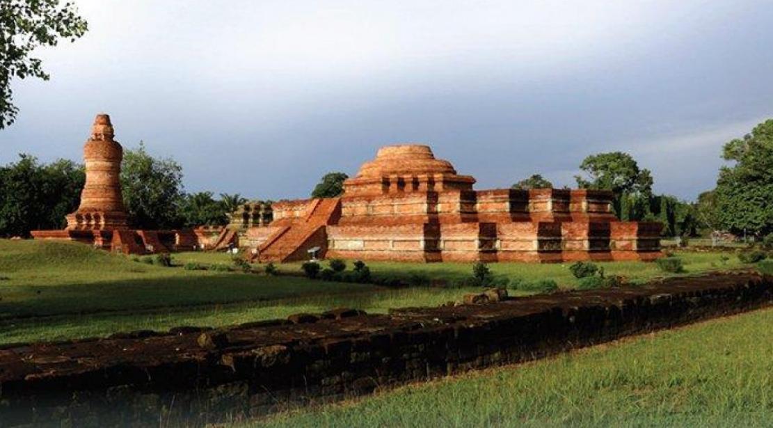 rangkuman kerajaan hindu budha di indonesia