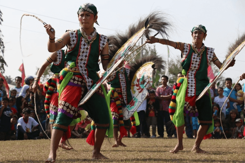 Pola Lantai Tari Kuda Lumping